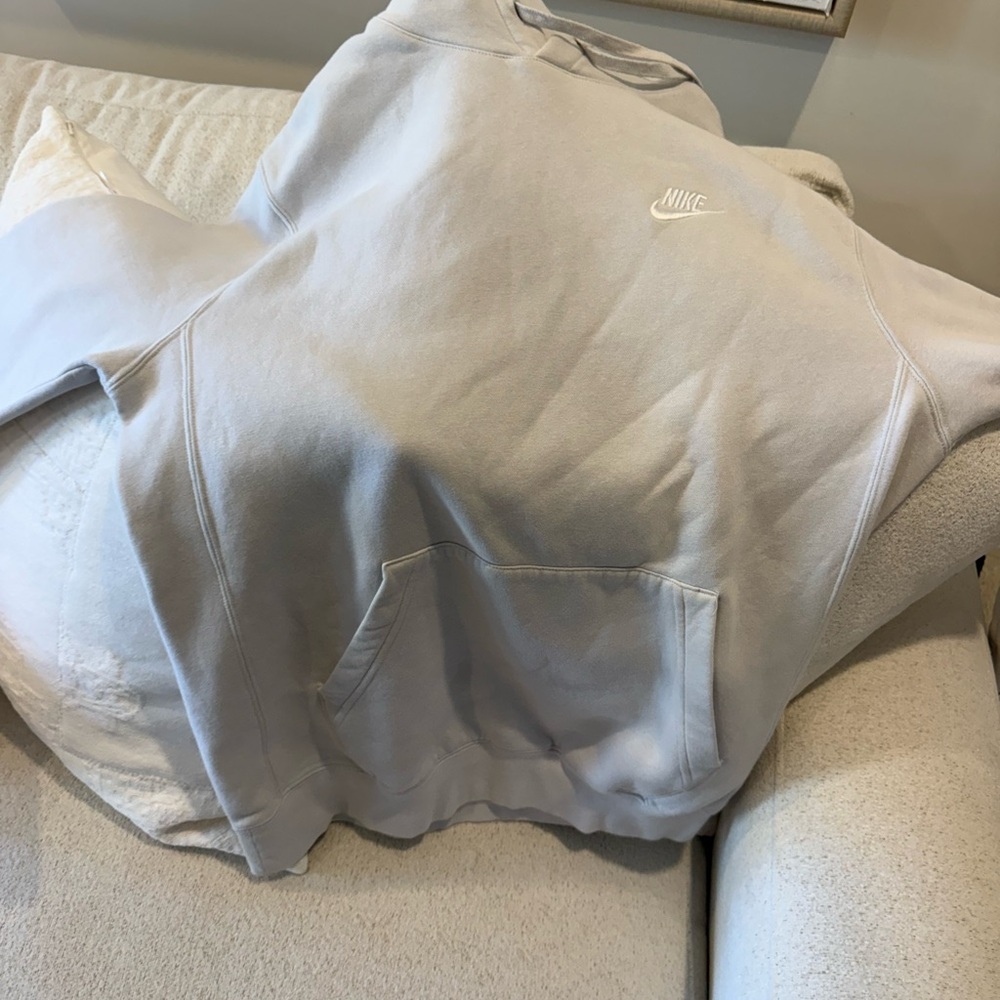 Nike Soft Gray Pullover size small